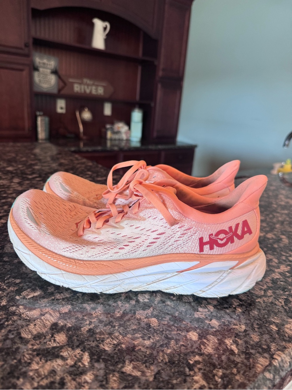 Hoka One One Shoes | Clifton 8 Women's Peach running Shoes | Size: 8.5
